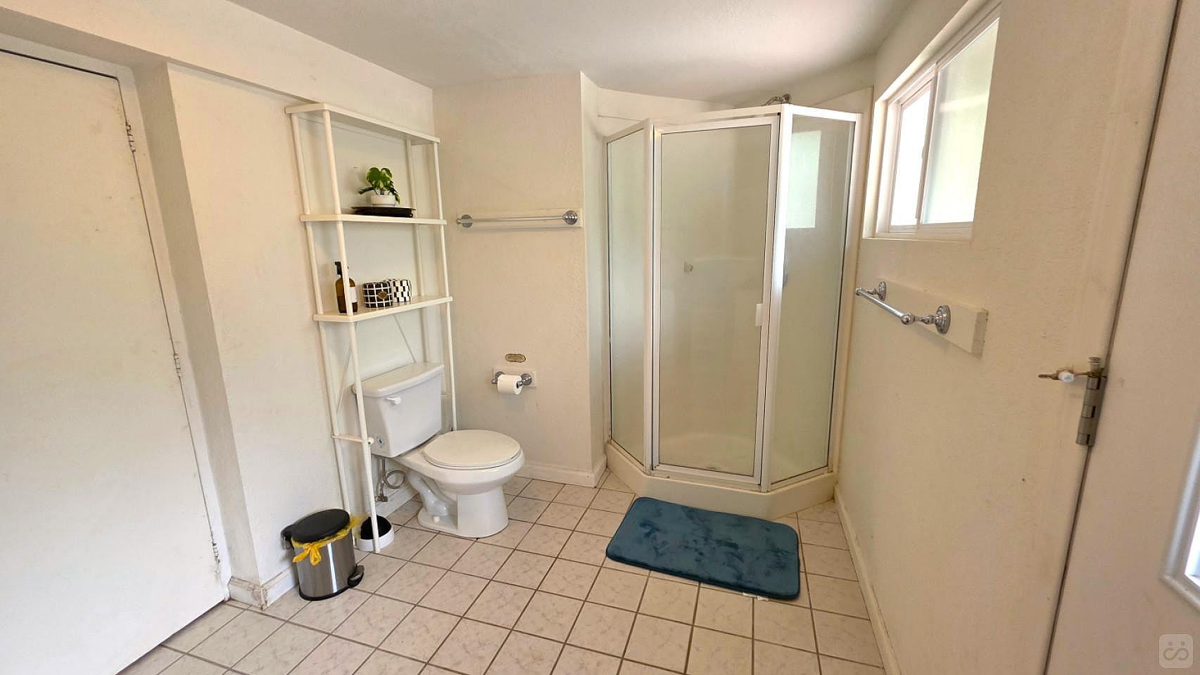 Sun Room - Peaceful Coliving Retreat in Scenic Marron Valley, Close to Nature and San Diego - Gallery - 12
