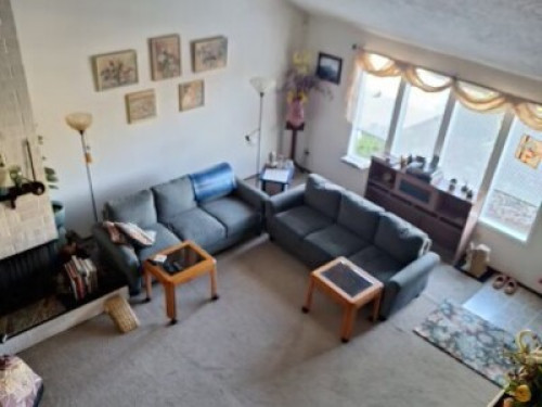 Cool condo room to rent