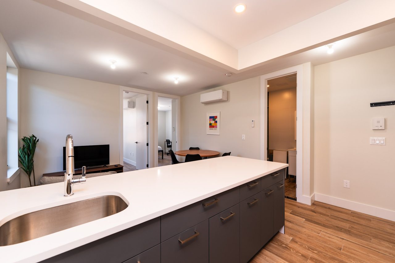 #1836: Crown Heights - Full Bedroom A W/ Private Bathroom - 7