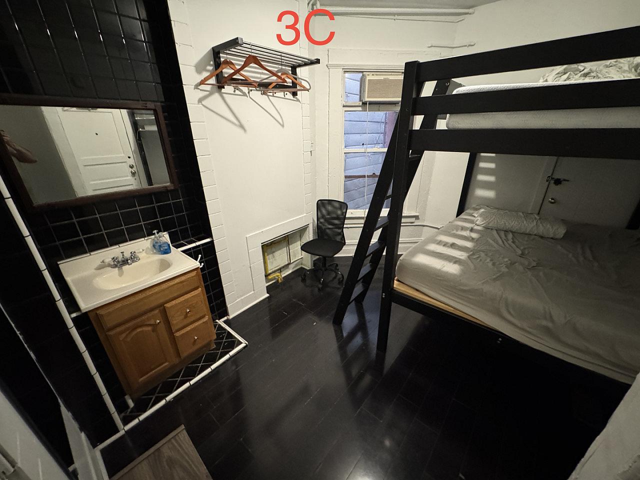  Shared Doubles  -  Vibrant Co-Living Community in the Heart of Dynamic SoMa, SF  - Gallery -  19