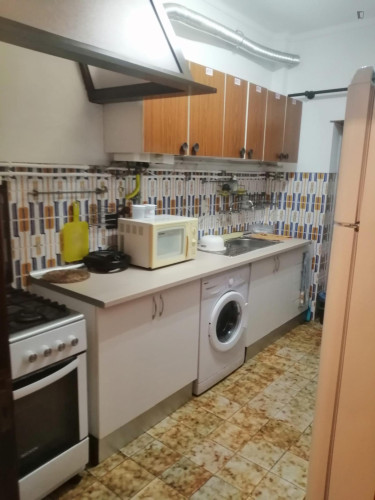 Double bedroom in 4-bedroom apartment