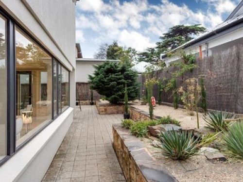 A luxurious stay in prestigious loc