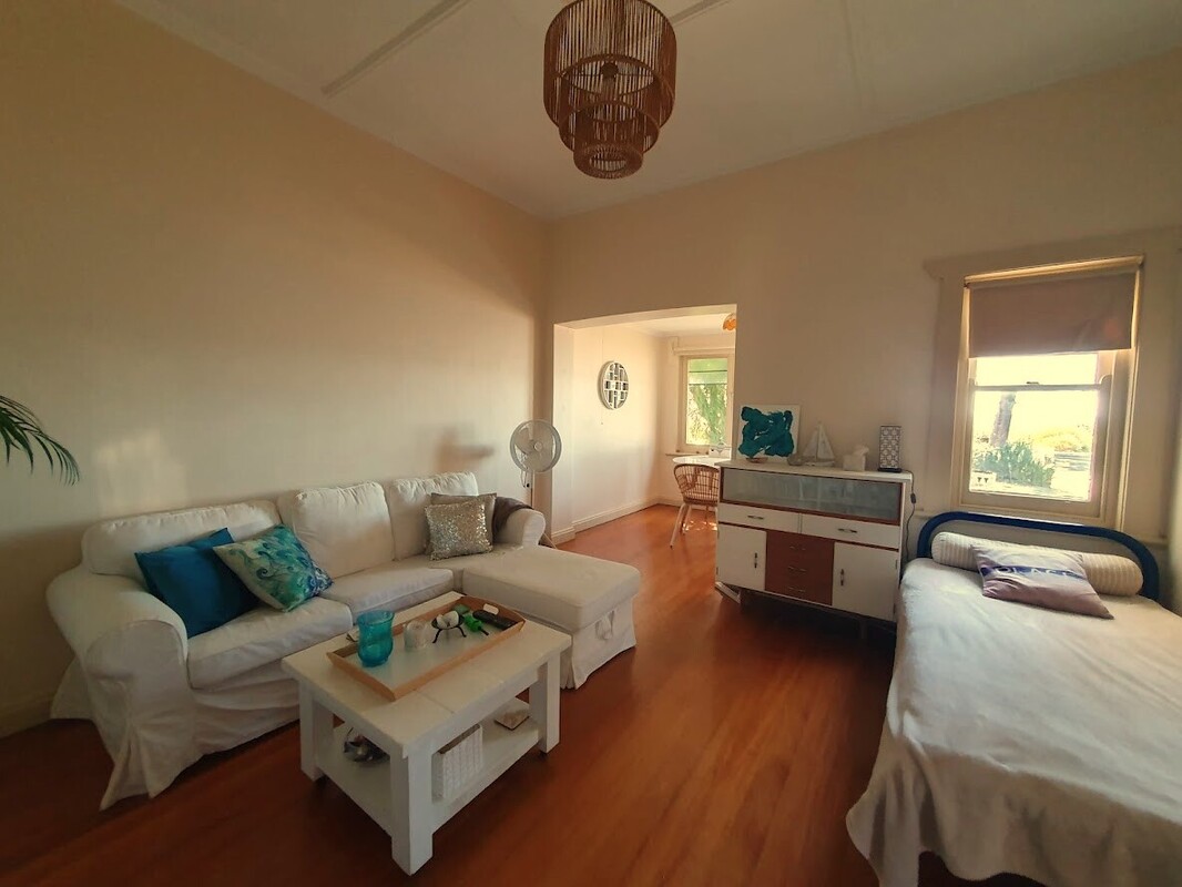 Gorgeous Beach Studio  - Very Spacious, Clean And Quiet!(Full Room) - 1