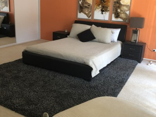Friendly  ***room for female students ***