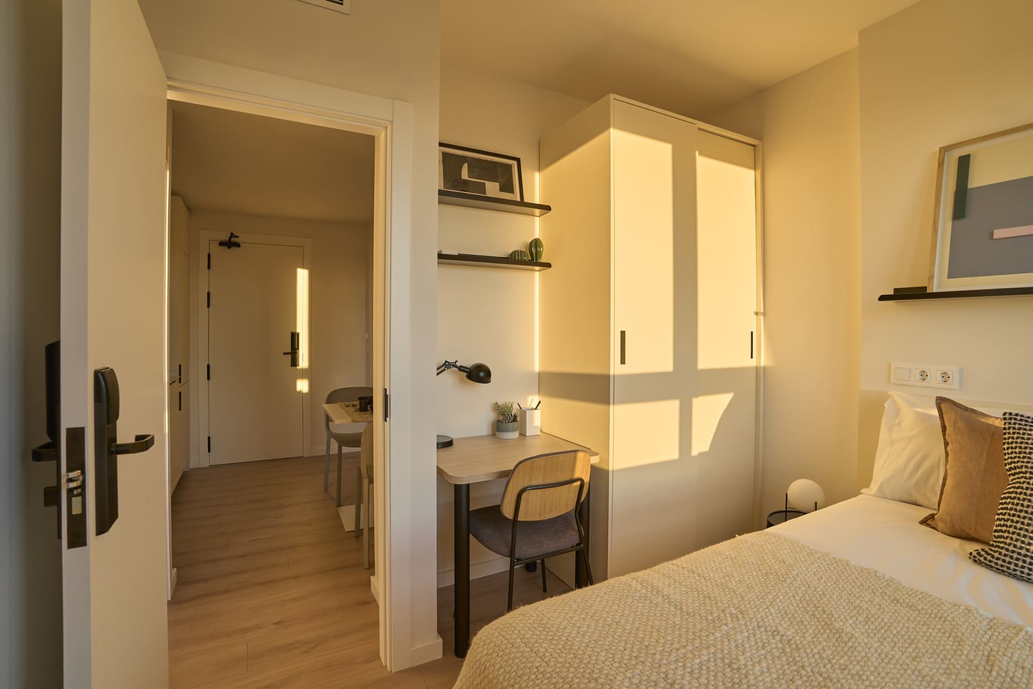  2-Bed Apartment - (2 Double Rooms)  -  The Carabanchel Episode  - Gallery -  6