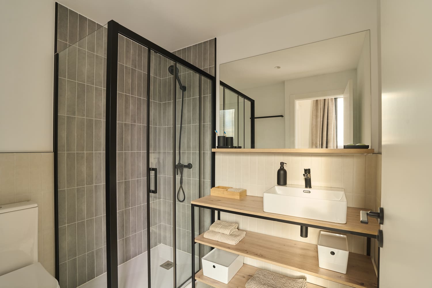  2-Bed Rooftop  -  The Carabanchel Episode  - Gallery -  11