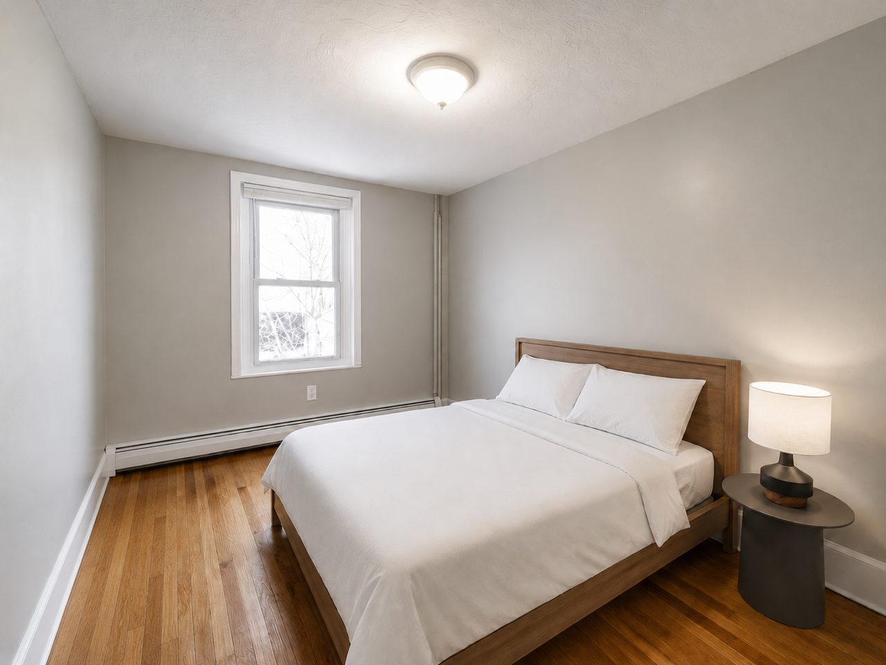 #925: Newton Corner - Queen Bedroom A - 16