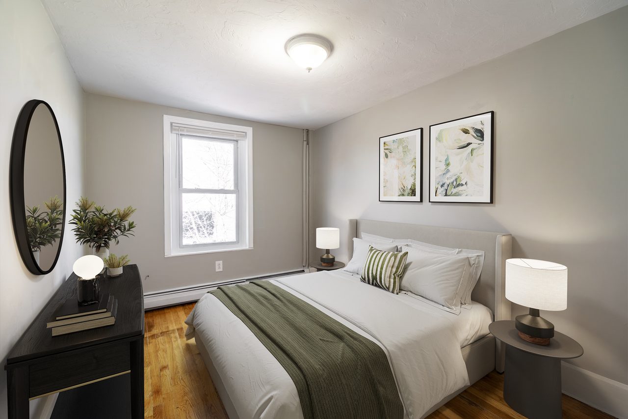  #925: Newton Corner - Queen Bedroom A  -  #925: Newton Corner  - Gallery -  2