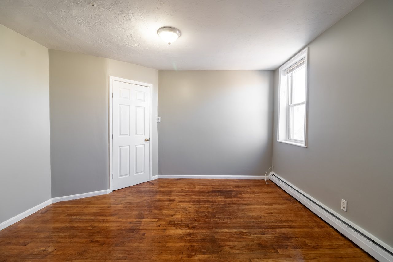 #925: Newton Corner - Queen Bedroom C  -  #925: Newton Corner  - Gallery -  3