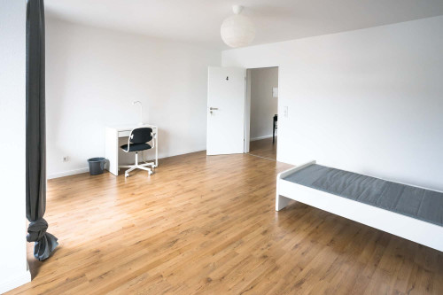 Kölner Landstraße - Room 4 with Balcony