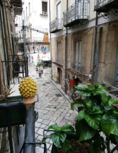Apartment in Via Aragona, Palermo for 68 m² with 1 bedroom - Gallery - 15
