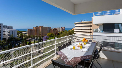 Divine Marina Apartment W/ Pool & Garden - Gallery - 30