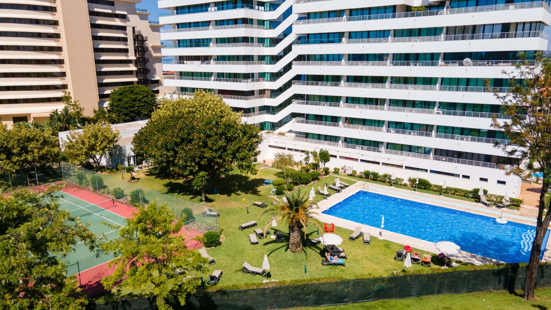 Divine Marina Apartment W/ Pool & Garden - 2