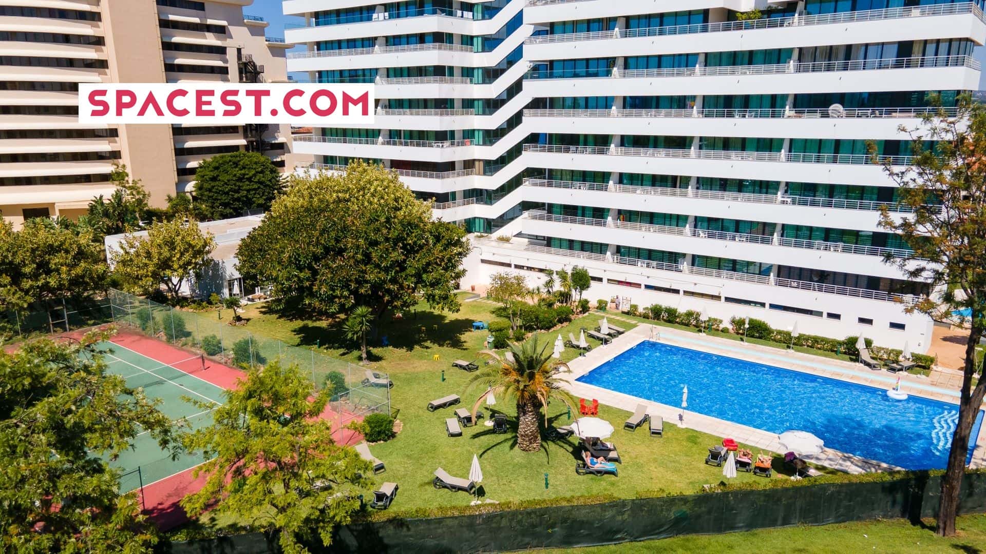 Divine Marina Apartment W/ Pool & Garden - 1