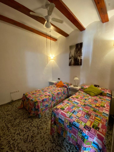 Student-friendly 2-bedroom apartment in El Cabanyal-El Canyamelar - Gallery - 11