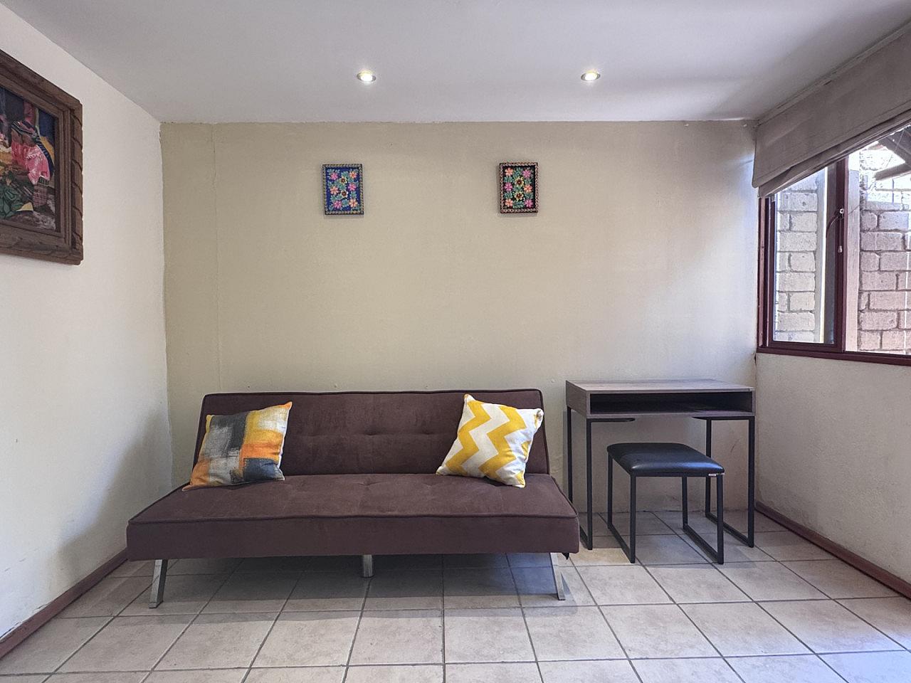 Large Private Room - 9