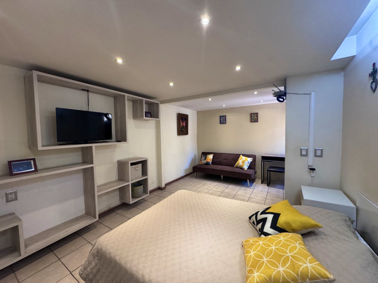  Large Private Room  -  Community-Oriented Coliving in Tranquil Barrio de la Noria, Oaxaca  - Gallery -  54