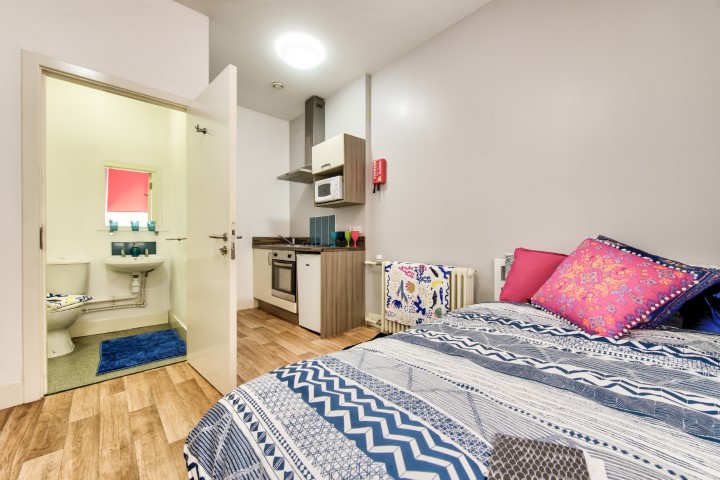 Classic Studio Double Bed - 1