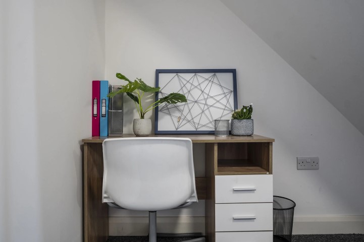  Mezzanine Apartment  -  St Cyprians  - Gallery -  10