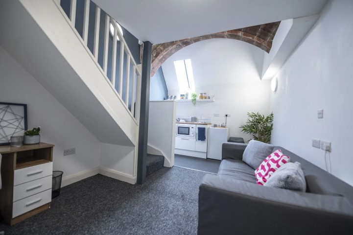  Mezzanine Apartment  -  St Cyprians  - Gallery -  9