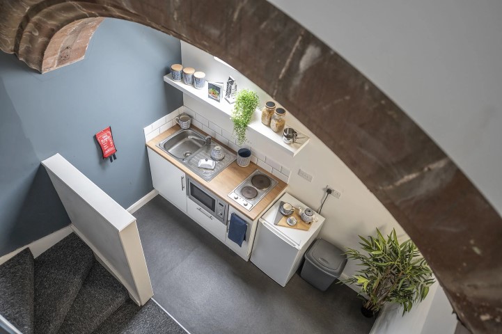  Mezzanine Apartment  -  St Cyprians  - Gallery -  4