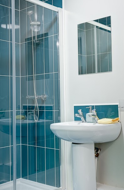  Superior Studio  -  Avalon Court  - Gallery -  4