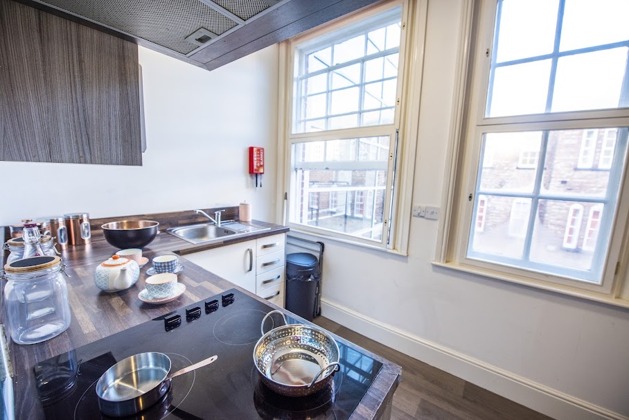  Superior Studio  -  Bard House  - Gallery -  15