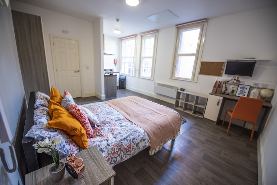  Superior Studio  -  Bard House  - Gallery -  1
