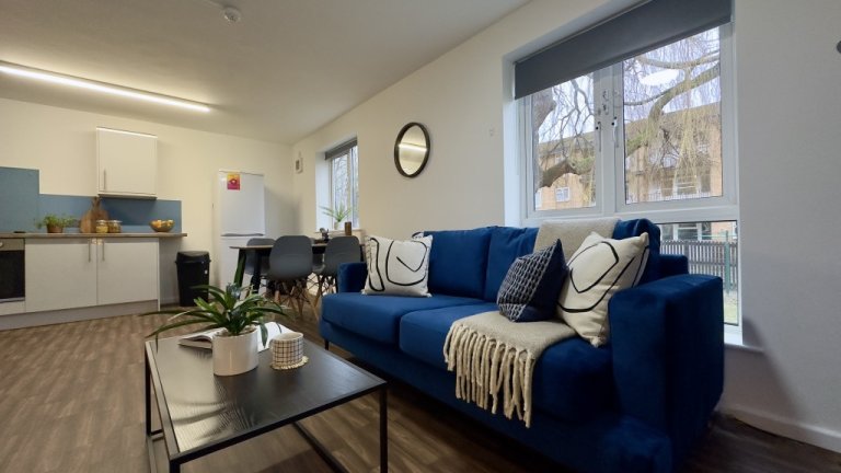  3 Bedroom House - 20 Brookside  -  Brookside, Kedleston Street  - Gallery -  5