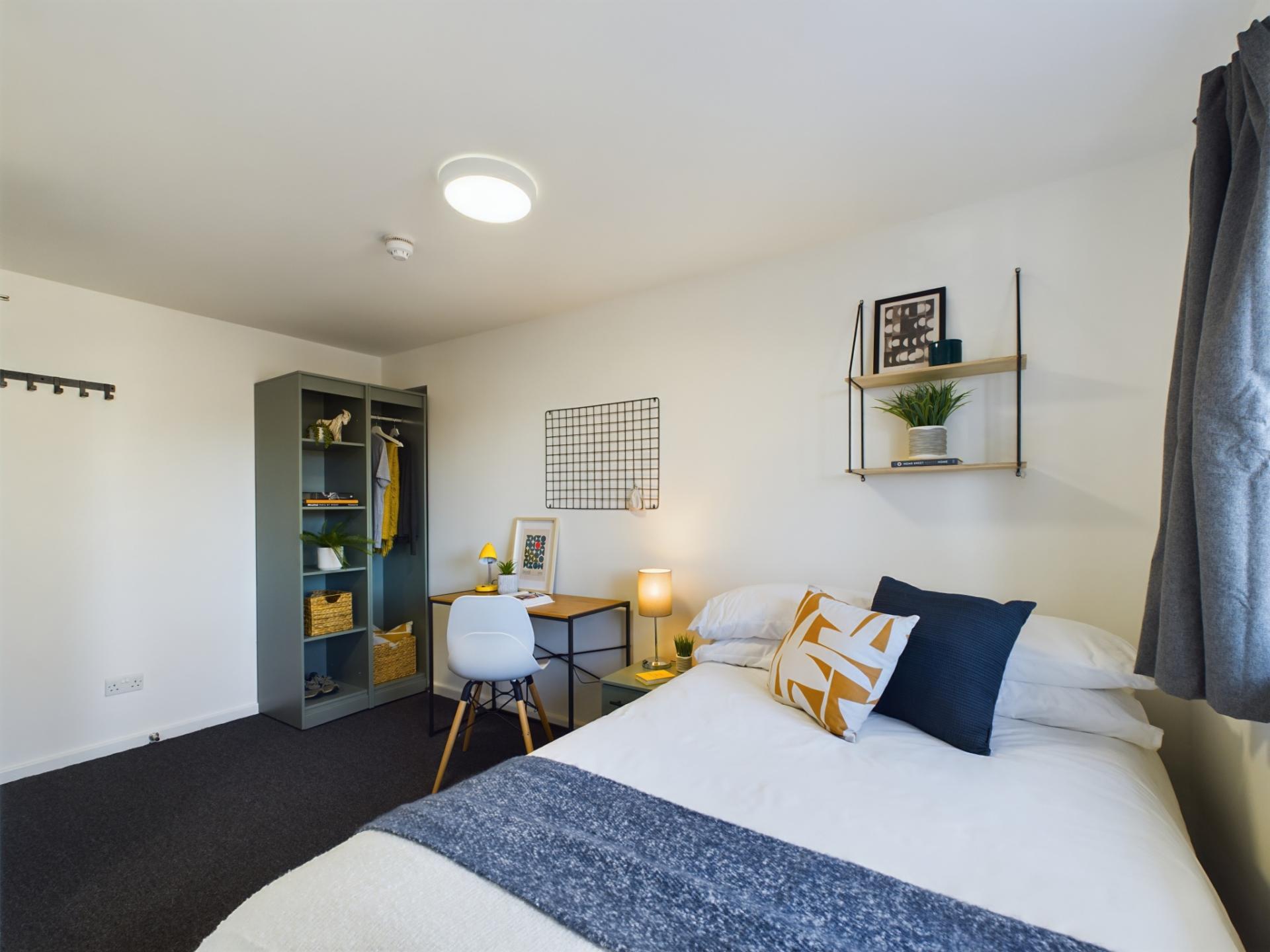  4 Bedroom House - 8 Brookside  -  Brookside, Kedleston Street  - Gallery -  6