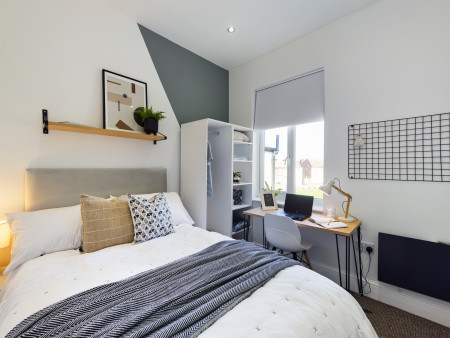  9 Bedroom House - 128 Uttoxeter  -  Uttoxeter New Rd  - Gallery -  4