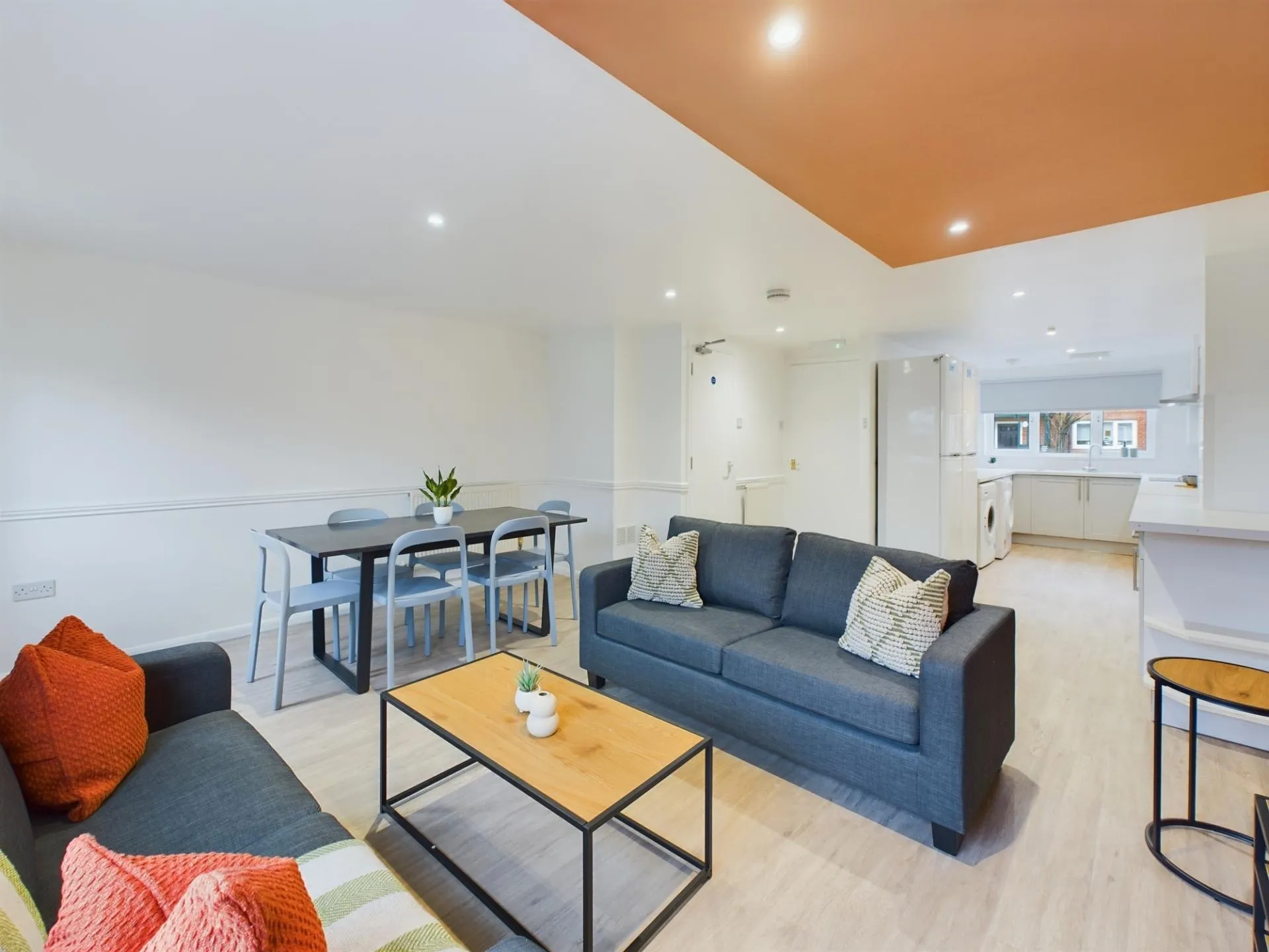 6 Bedroom House - 5 Sage Road - 6