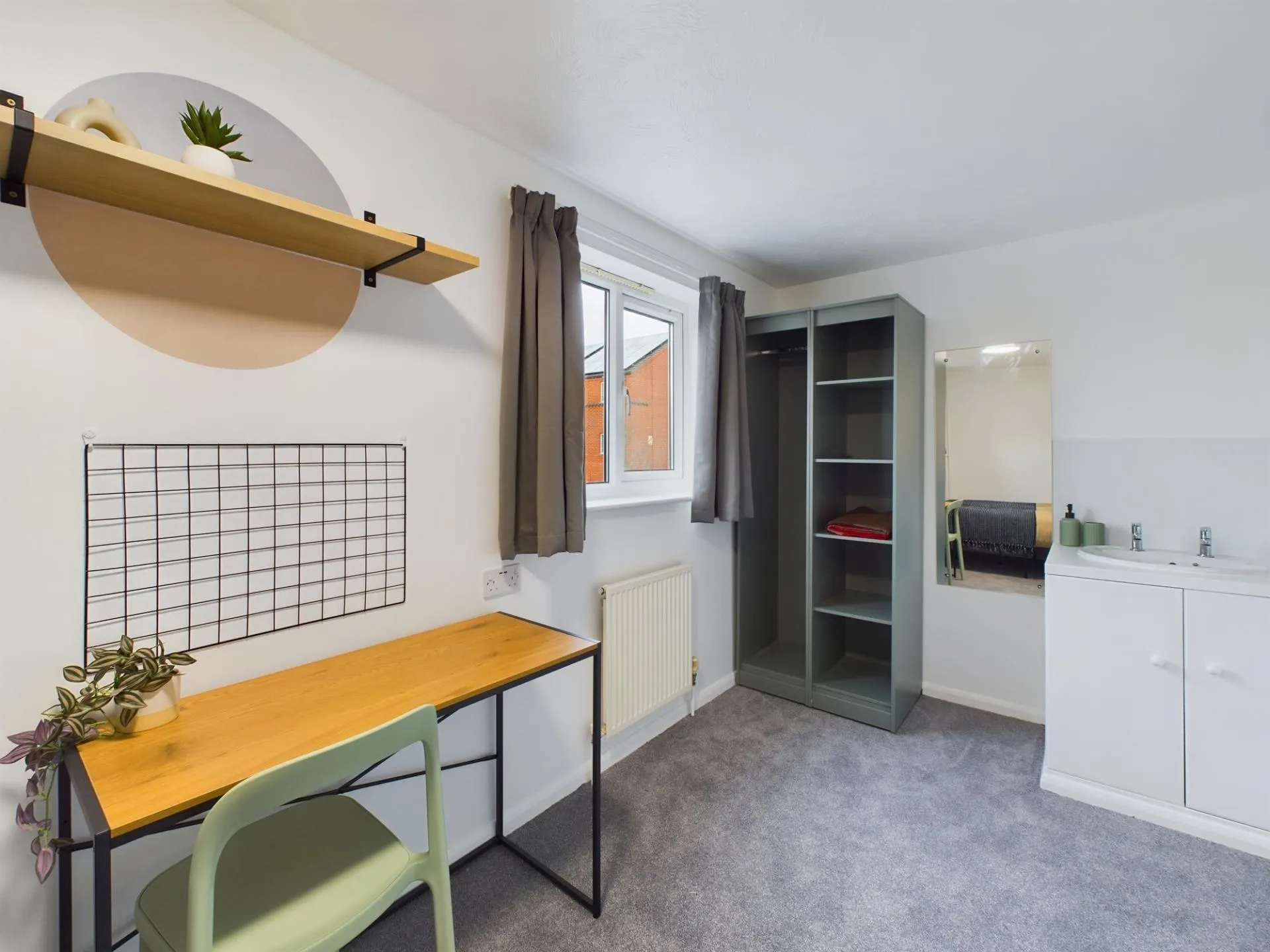 6 Bedroom House - 5 Sage Road - 2