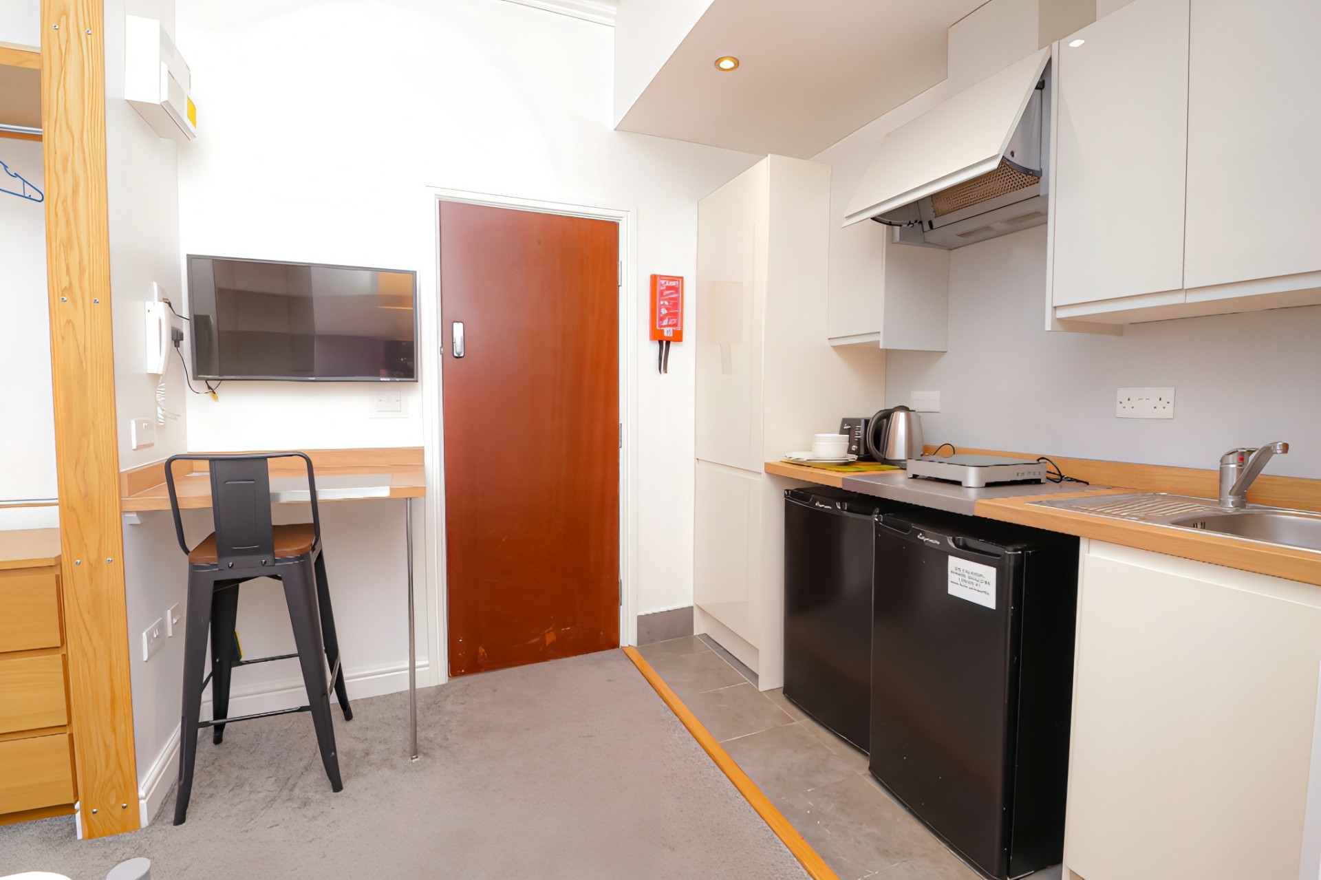  7 Bedroom House - 106 Yarborough Road  -  Yarborough Road  - Gallery -  5