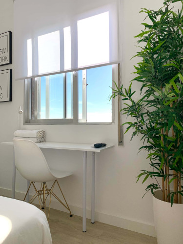 Room in Calle de La Alcarria, Leganés for 80 m² with 4 bedrooms