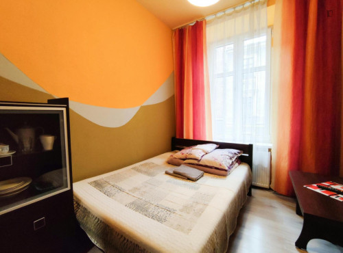 2-Bedroom apartment close to Krakow University of Economics 