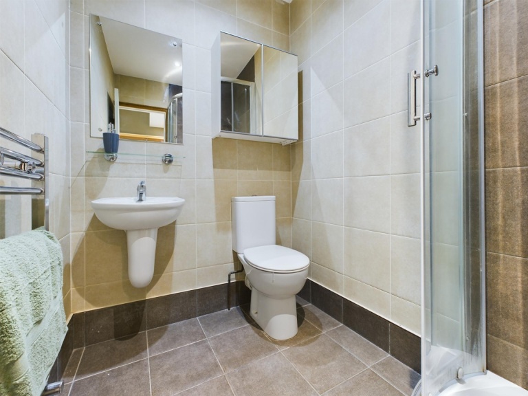 7 Bedroom House - 19 St. Catherines - Catherines - Gallery - 3