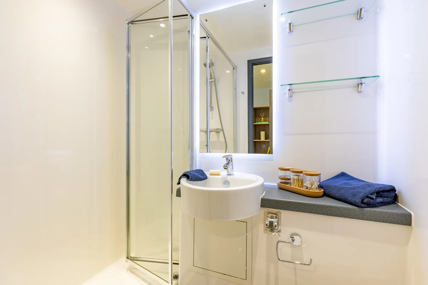  Classic Studio  -  Curraheen Point  - Gallery -  5