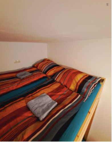 Inspiring Studio close to Reumannplatz Metro