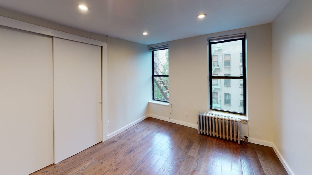 #409: East Village - Studio (Full) - #409: East Village - Gallery - 1