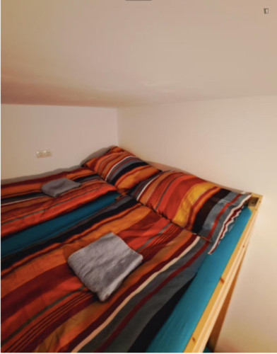 Vibrant Studio close to Reumannplatz Metro