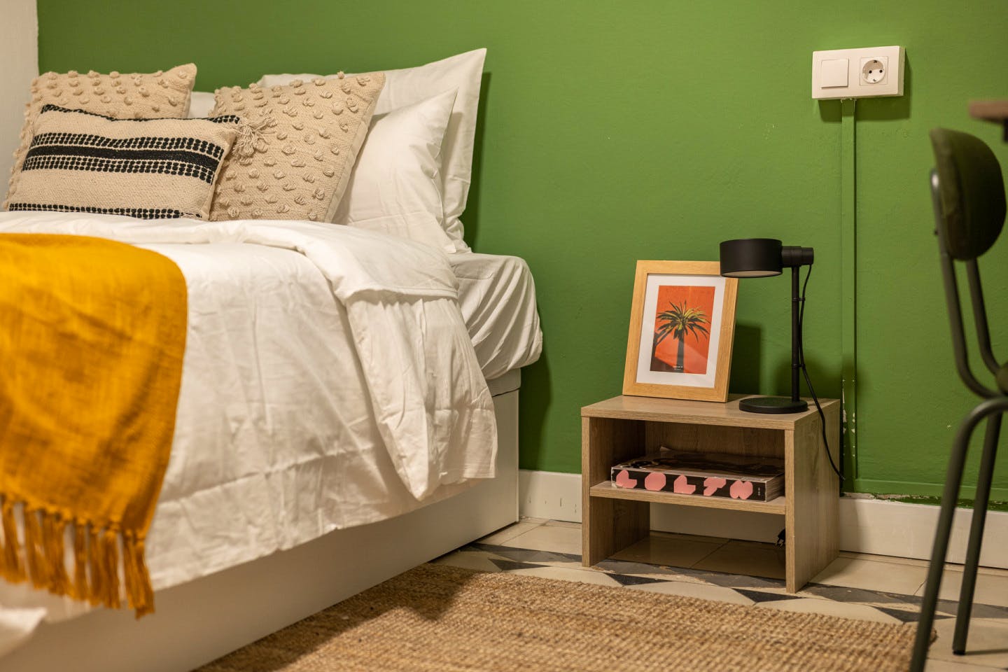  Small Room  -  Modern Coliving Room in the Heart of Vibrant Ciutat Vella, Barcelona Apartment  - Gallery -  12