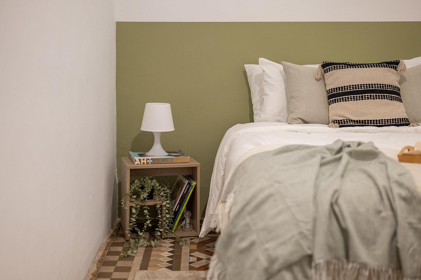  Small Room  -  Modern Coliving Room in the Heart of Vibrant Ciutat Vella, Barcelona Apartment  - Gallery -  41