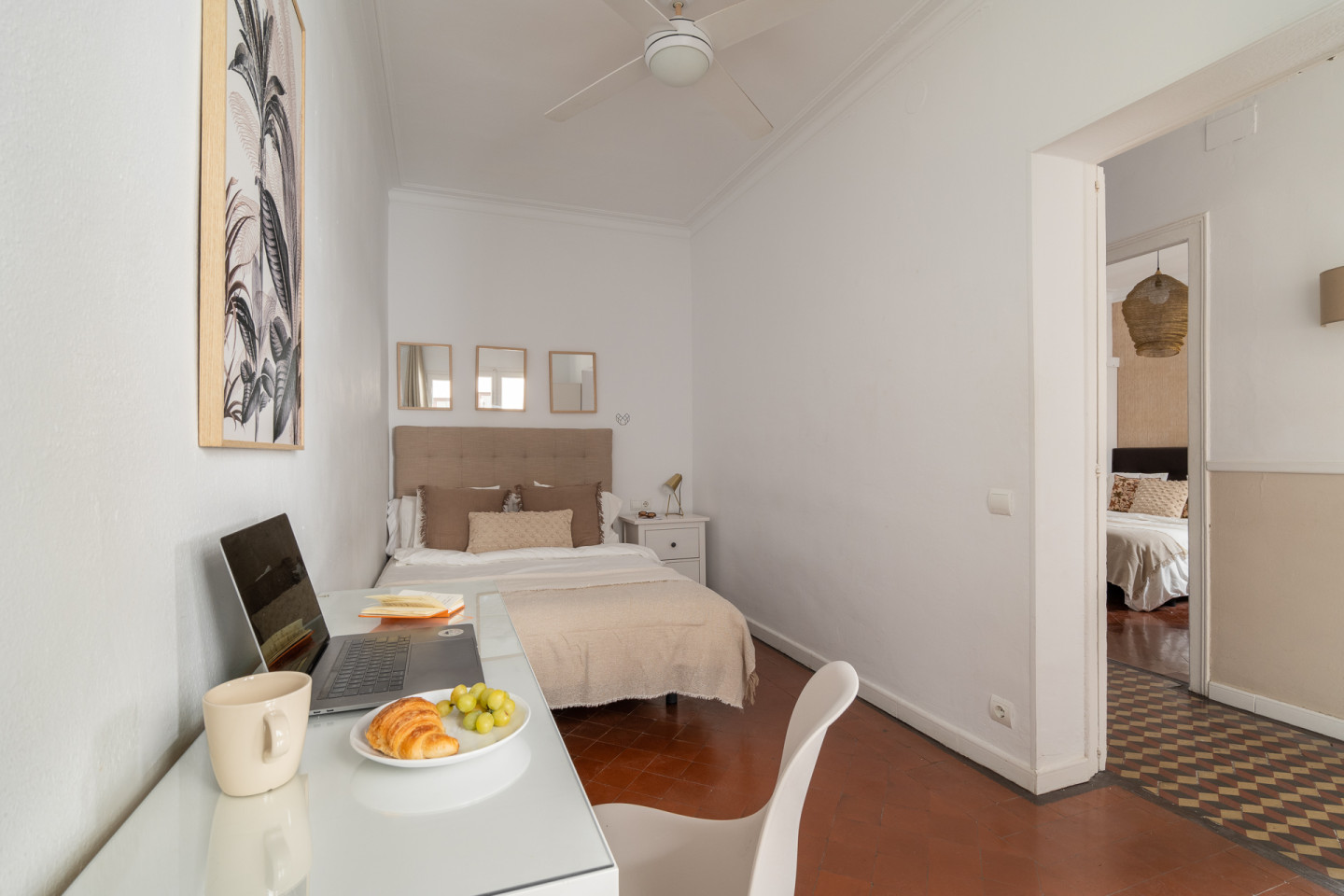  Small Room  -  Modern Coliving Room in the Heart of Vibrant Ciutat Vella, Barcelona Apartment  - Gallery -  33