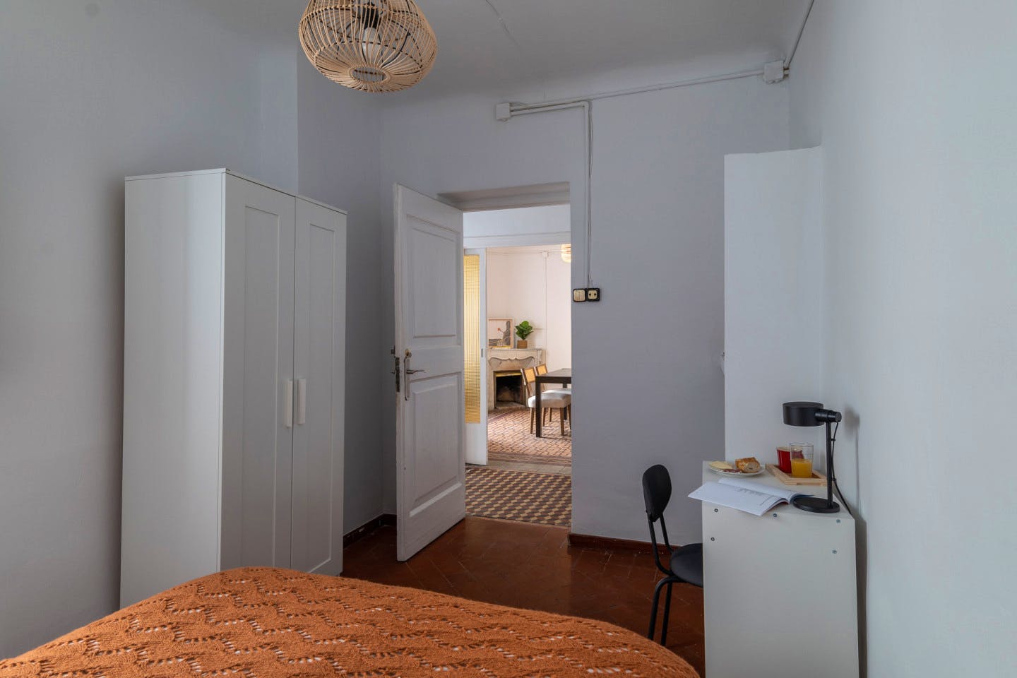  Small Room  -  Modern Coliving Room in the Heart of Vibrant Ciutat Vella, Barcelona Apartment  - Gallery -  6