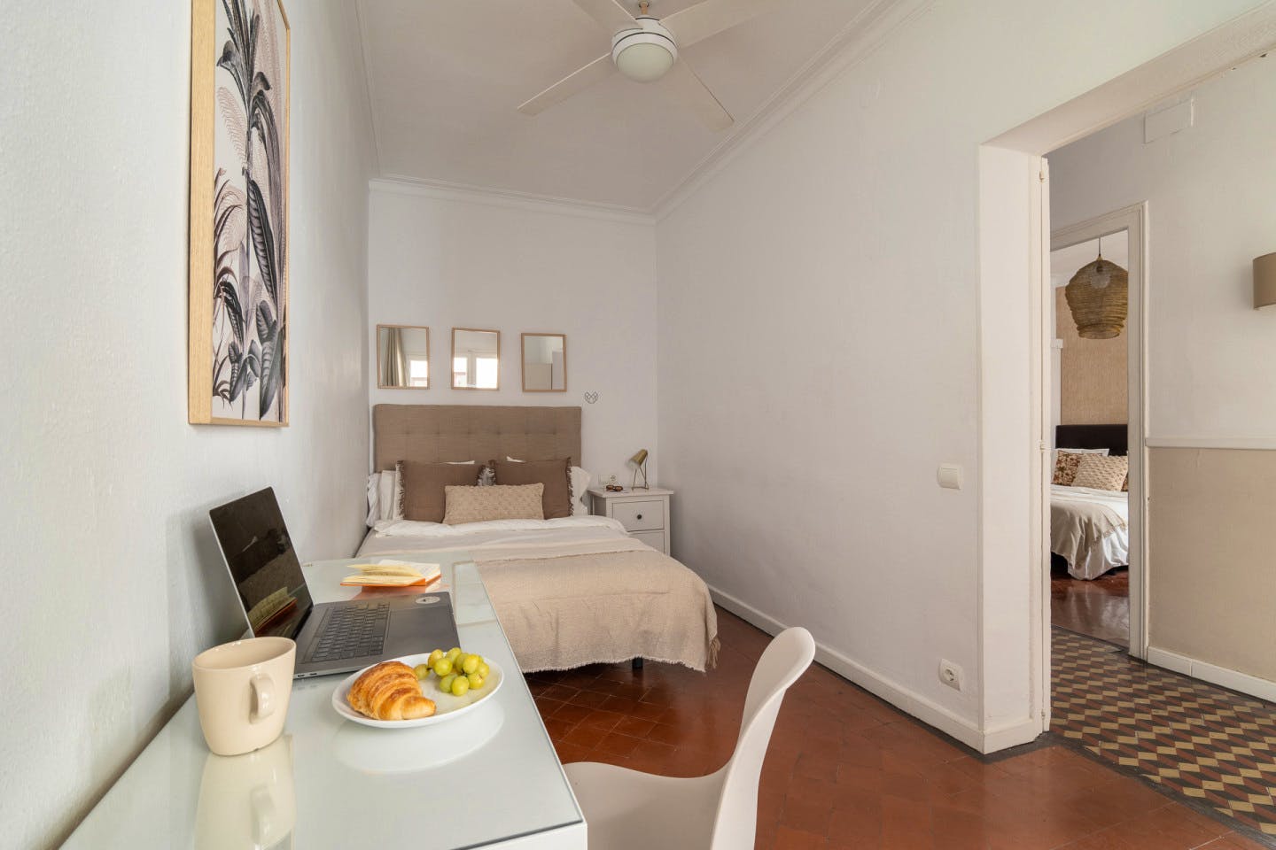  Small Room  -  Modern Coliving Room in the Heart of Vibrant Ciutat Vella, Barcelona Apartment  - Gallery -  13