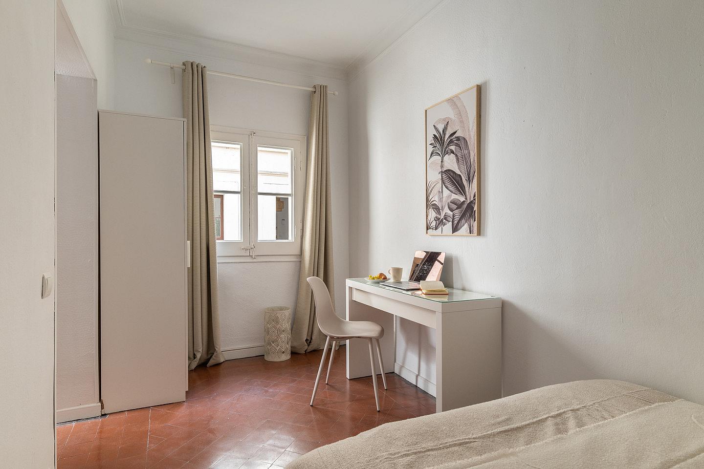  Small Room  -  Modern Coliving Room in the Heart of Vibrant Ciutat Vella, Barcelona Apartment  - Gallery -  76