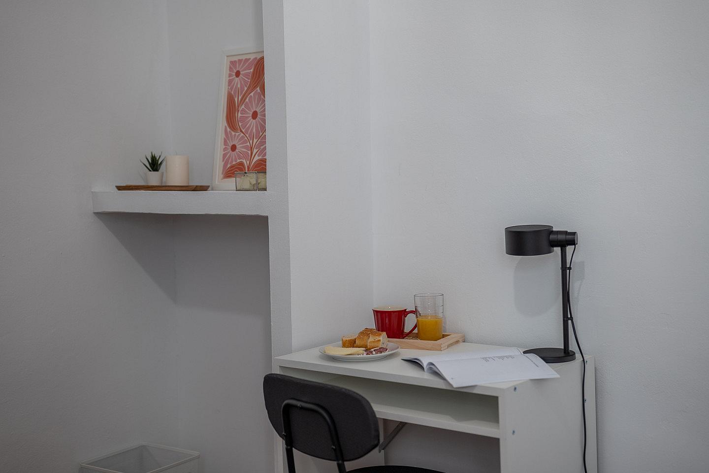  Small Room  -  Modern Coliving Room in the Heart of Vibrant Ciutat Vella, Barcelona Apartment  - Gallery -  65