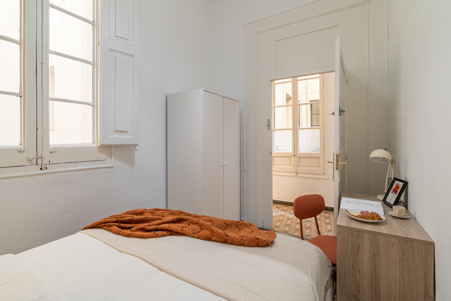  Medium Room  -  Modern Coliving Room in the Heart of Vibrant Ciutat Vella, Barcelona Apartment  - Gallery -  26