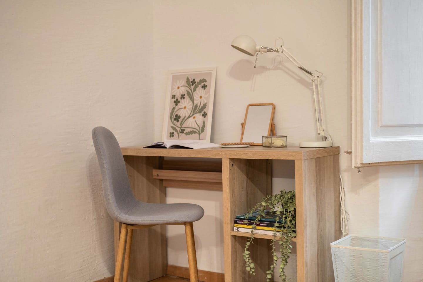  Large  -  Modern Coliving Room in the Heart of Vibrant Ciutat Vella, Barcelona Apartment  - Gallery -  6
